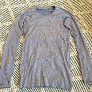 Periwinkle swiftly long sleeve lululemon top